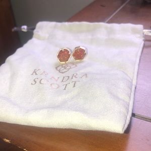 Kendra Scott Stud earrings